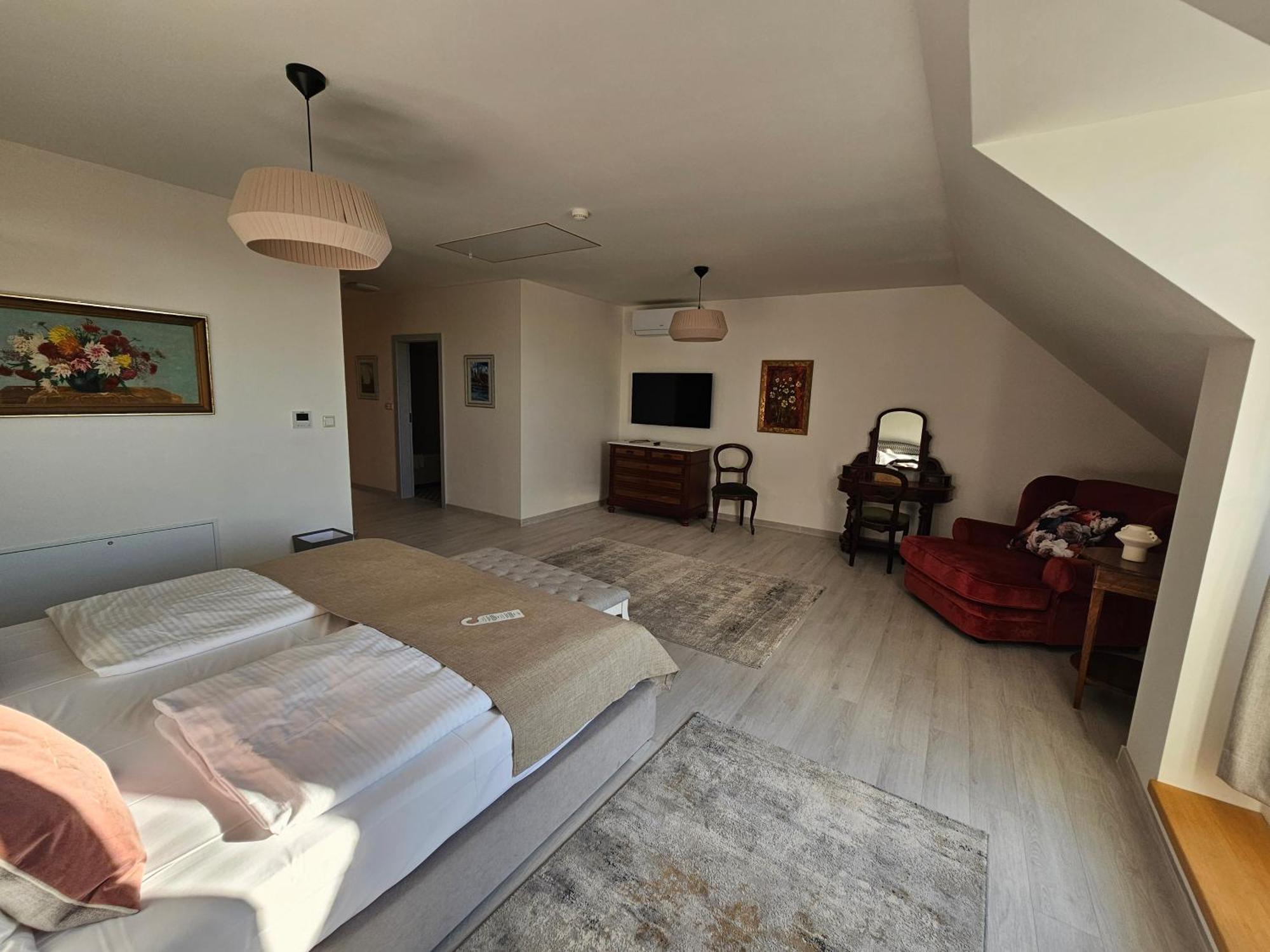 Arkady Hof Hotel Stupava Room photo