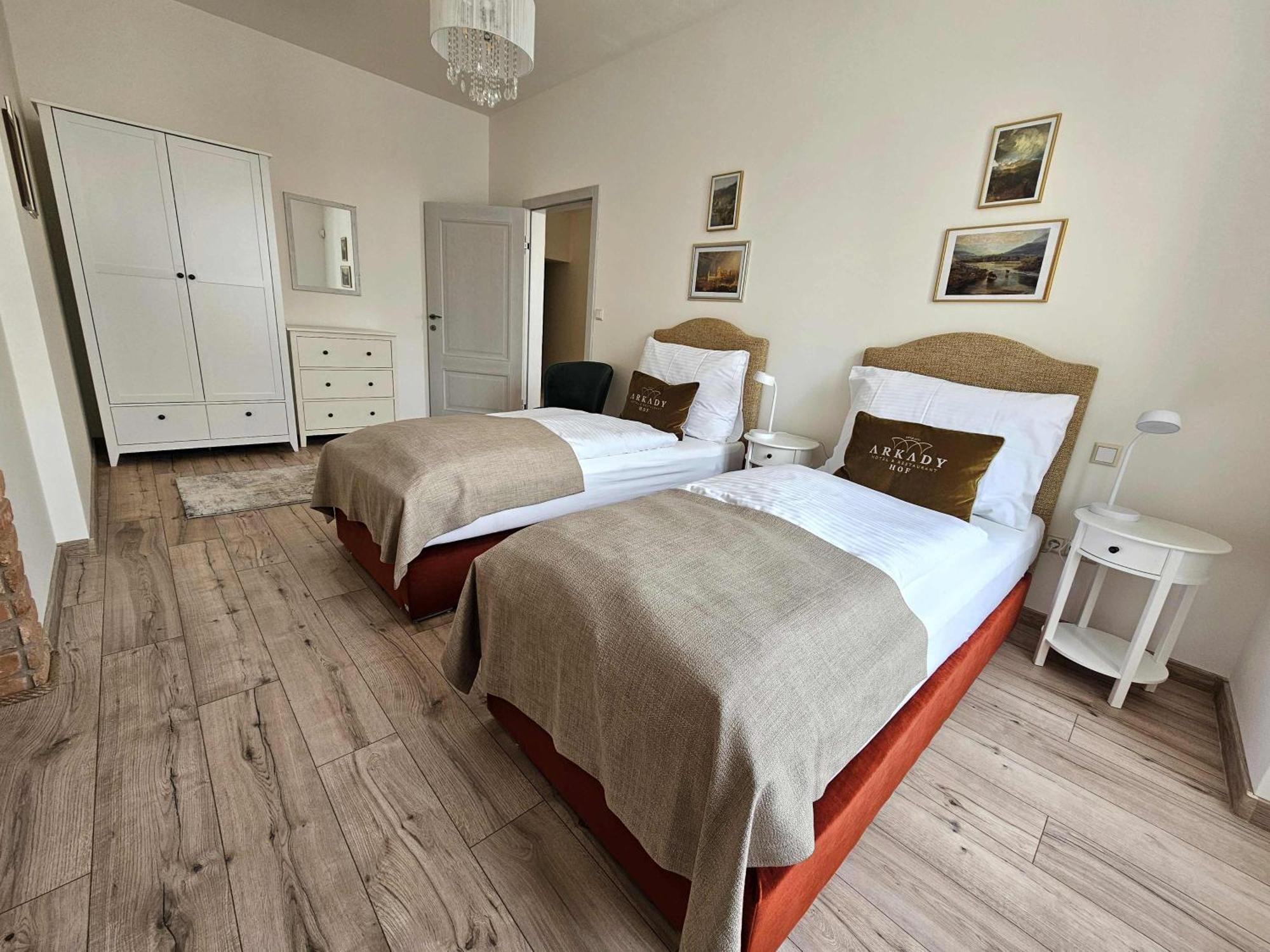 Arkady Hof Hotel Stupava Room photo